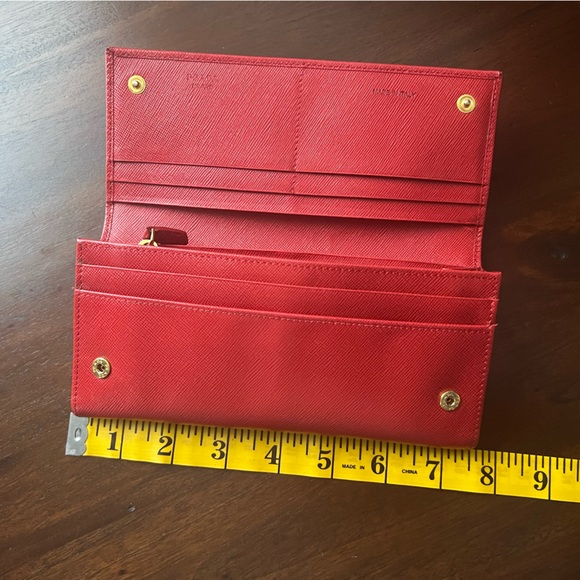 Large Prada Saffiano Leather Wallet - Picture 5 of 15